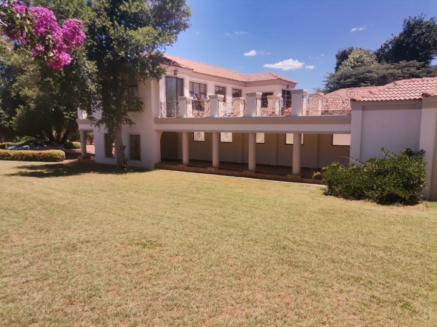 4 Bedroom Property for Sale in Wilkoppies North West